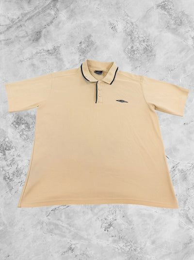 Beige Umbro sportpolo met navy details (piqué poloshirt / casual shirt), maat M