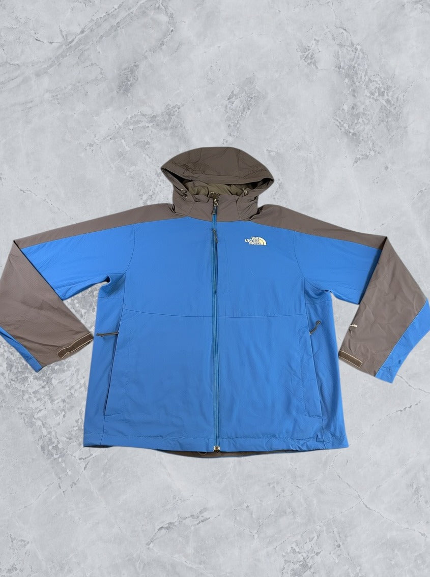 Blauwe outdoorjas van The North Face - maat M (shelljack / regenjack)