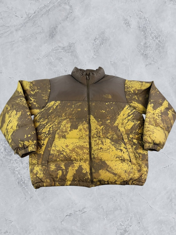 Groene donsjas (pufferjas/winterjas) van The North Face met camouflage, maat XL