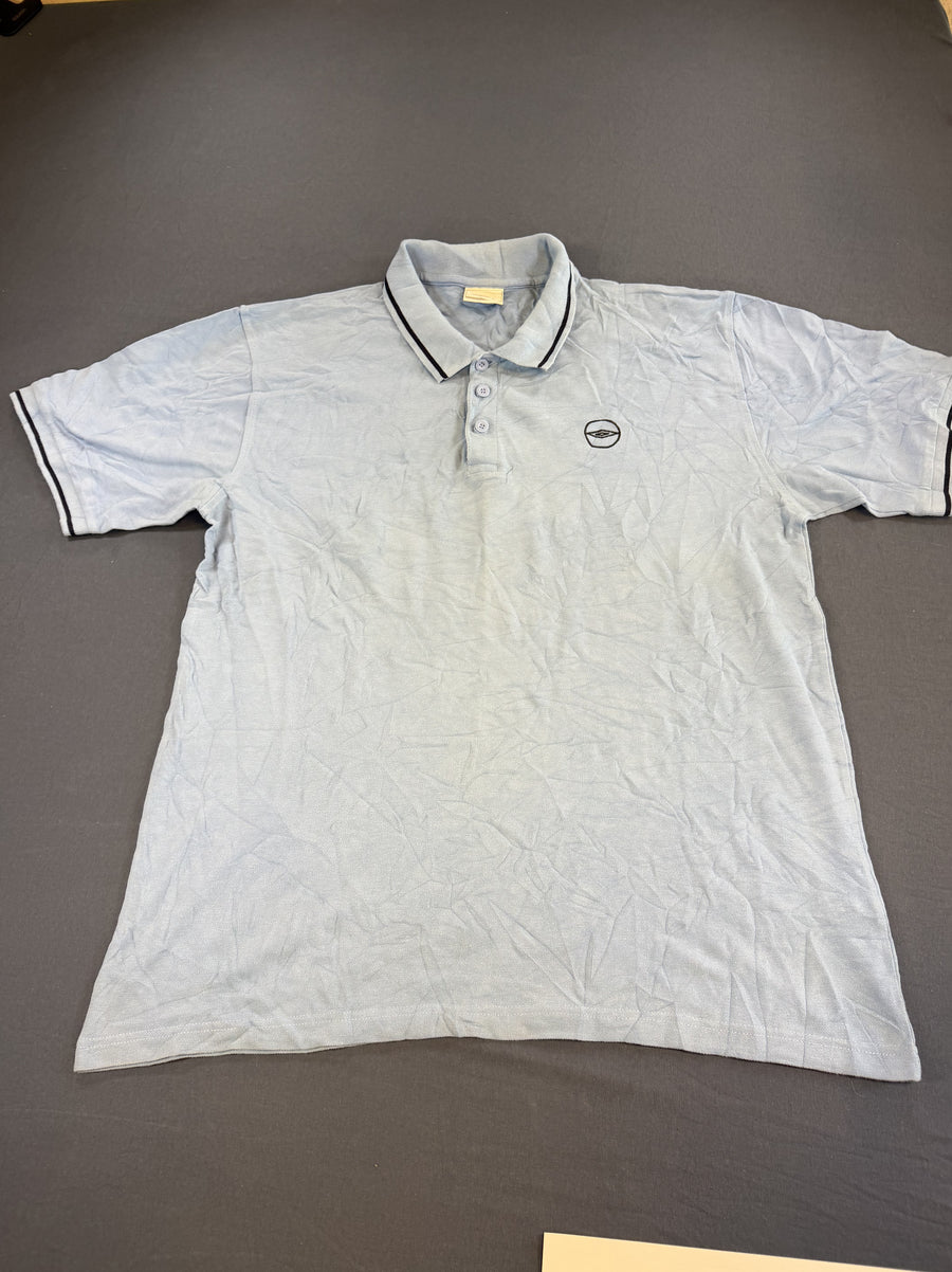 Lichtblauwe Umbro polo (sportshirt, korte mouw), maat XL