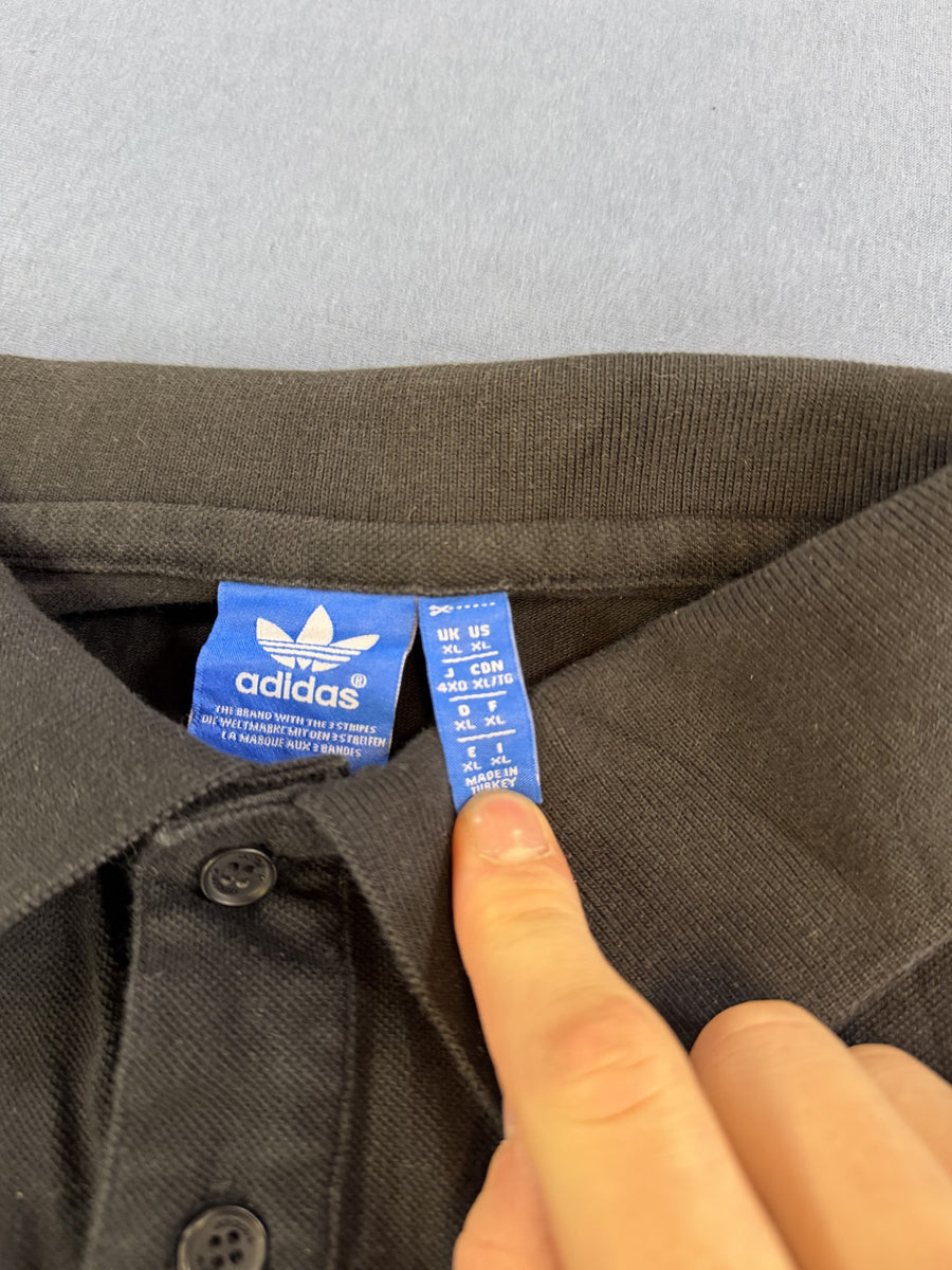 Zwart adidas Originals polo (poloshirt/polohemd) met geborduurd trefoil-logo, maat XL