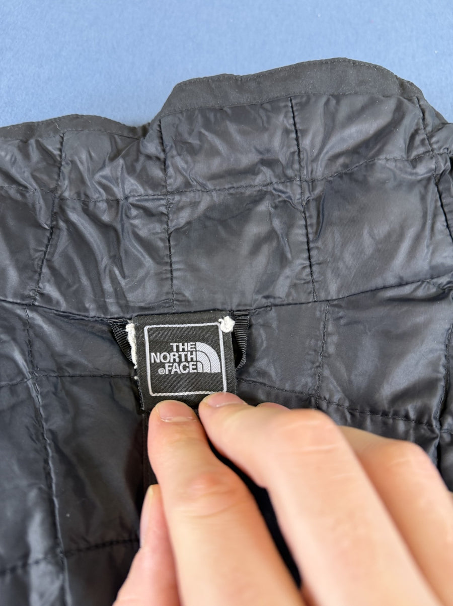 Zwarte The North Face HyVent jas heren maat M (gewatteerde winterjas / outdoorjas)