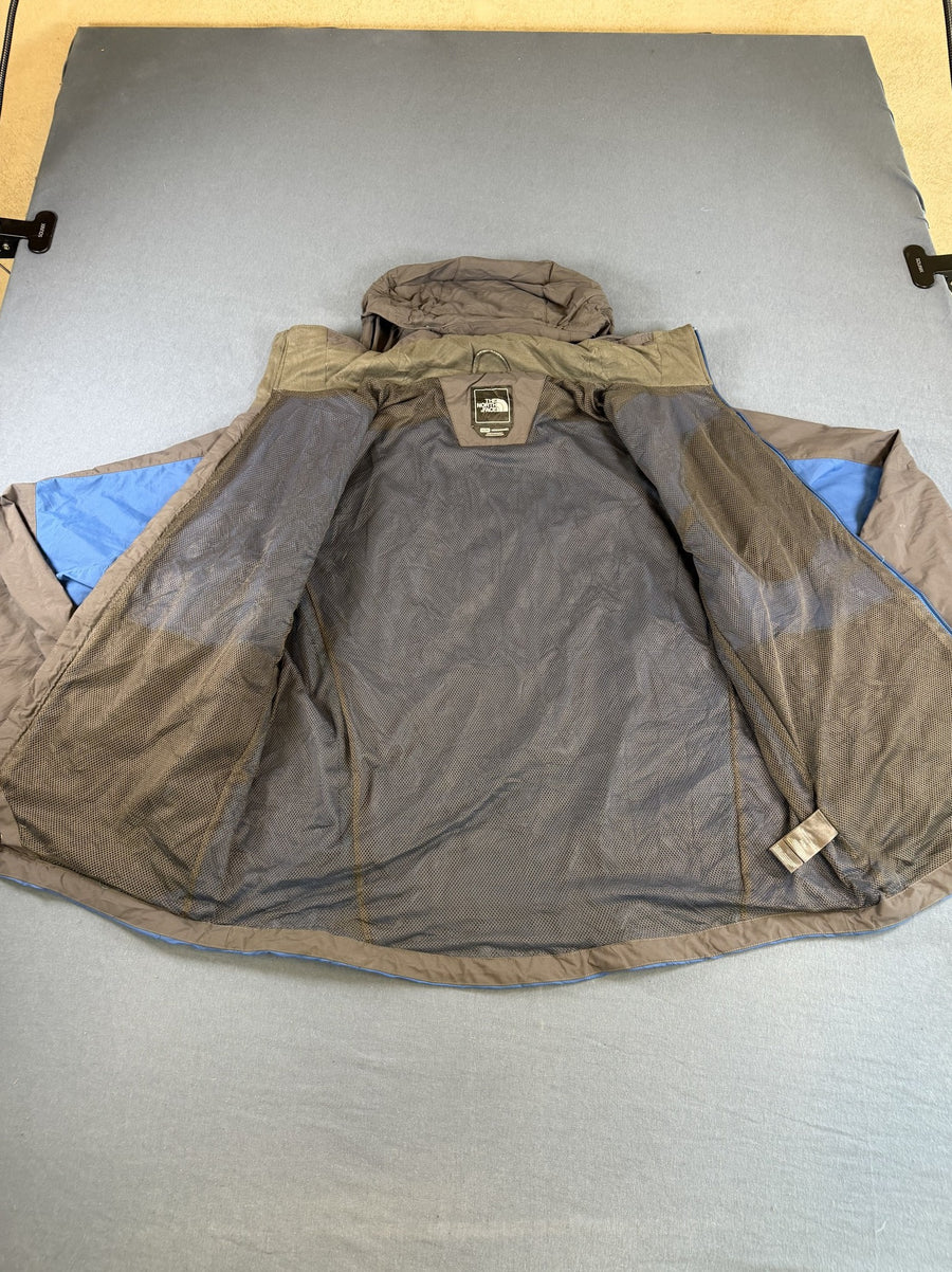 Blauwe outdoorjas van The North Face - maat M (shelljack / regenjack)