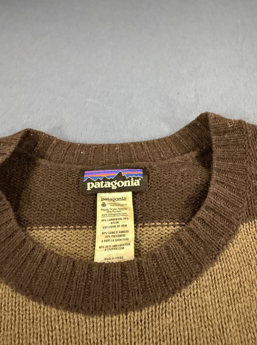 Bruine gestreepte Patagonia (gebreide pullover / fleecetrui-alternatief) maat L