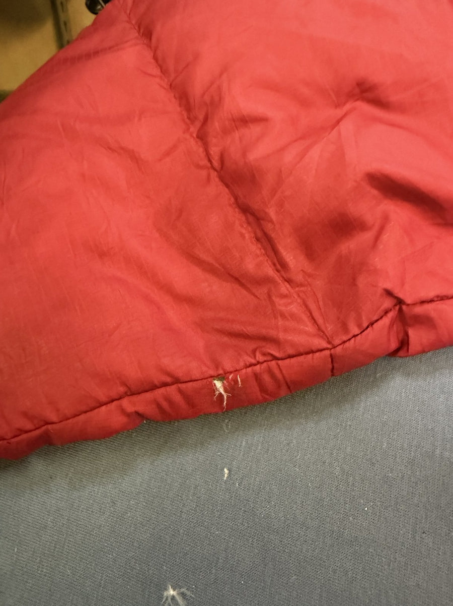 Rode donsjas van The North Face (puffer/gewatteerde winterjas), maat L, 550 fill