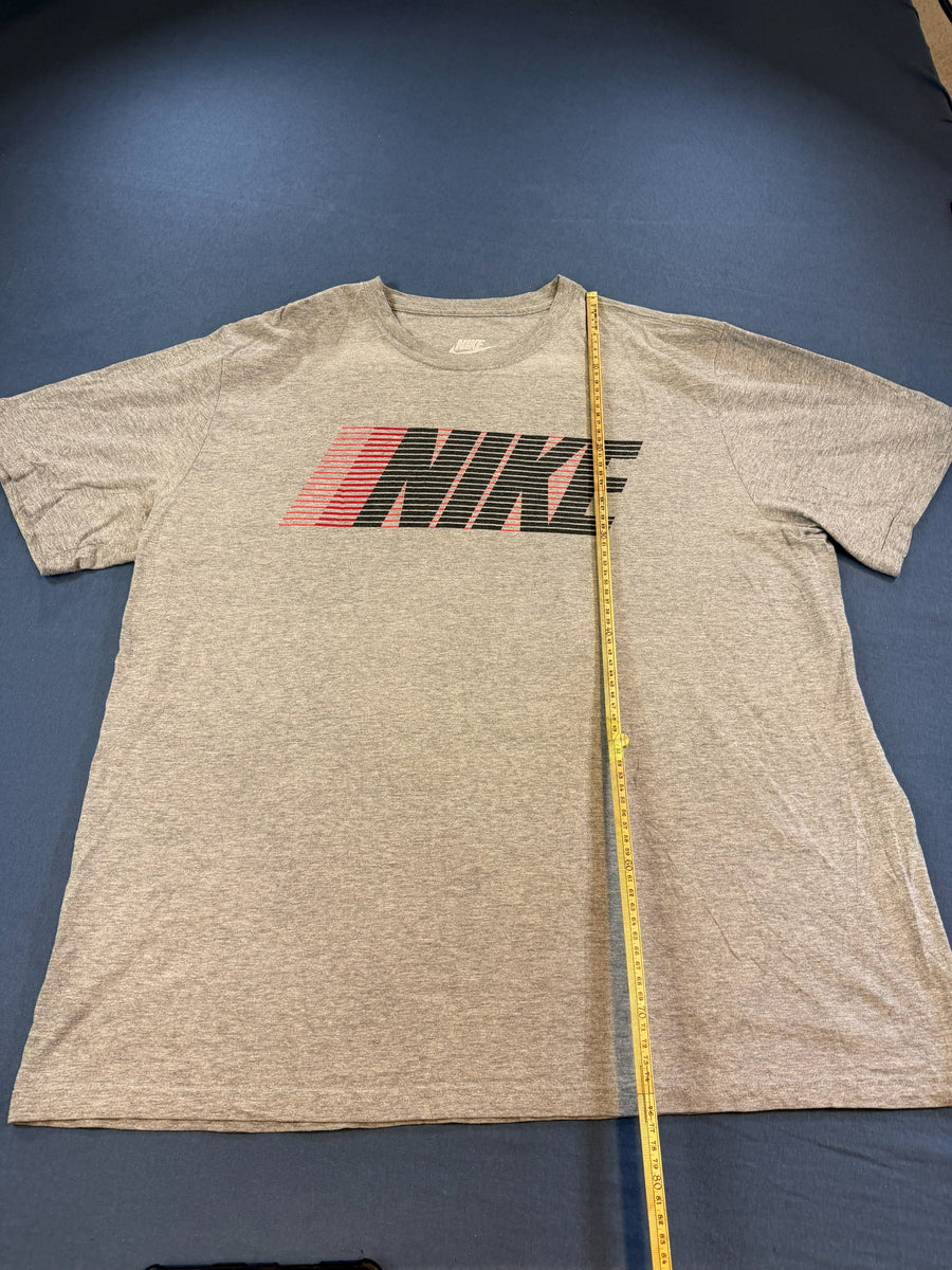 Nike T-shirt grijs print