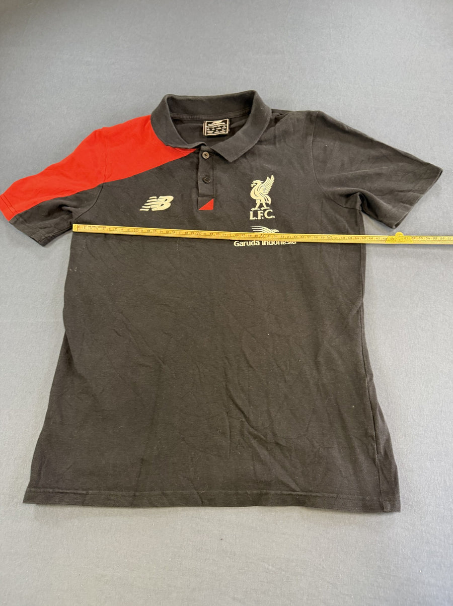 Zwart voetbalshirt (poloshirt) New Balance - Liverpool FC Garuda Indonesia 2015/16, maat S