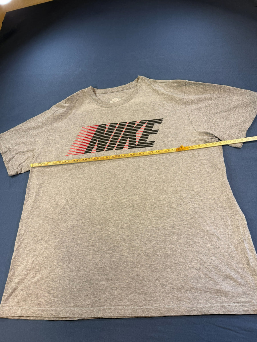 Nike T-shirt grijs print