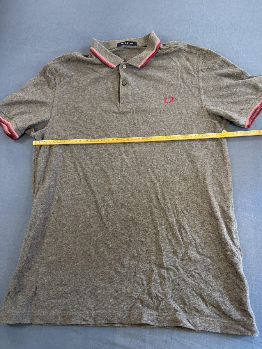 Grijs Fred Perry shirt met rood-roze bies (poloshirt / polo), maat L