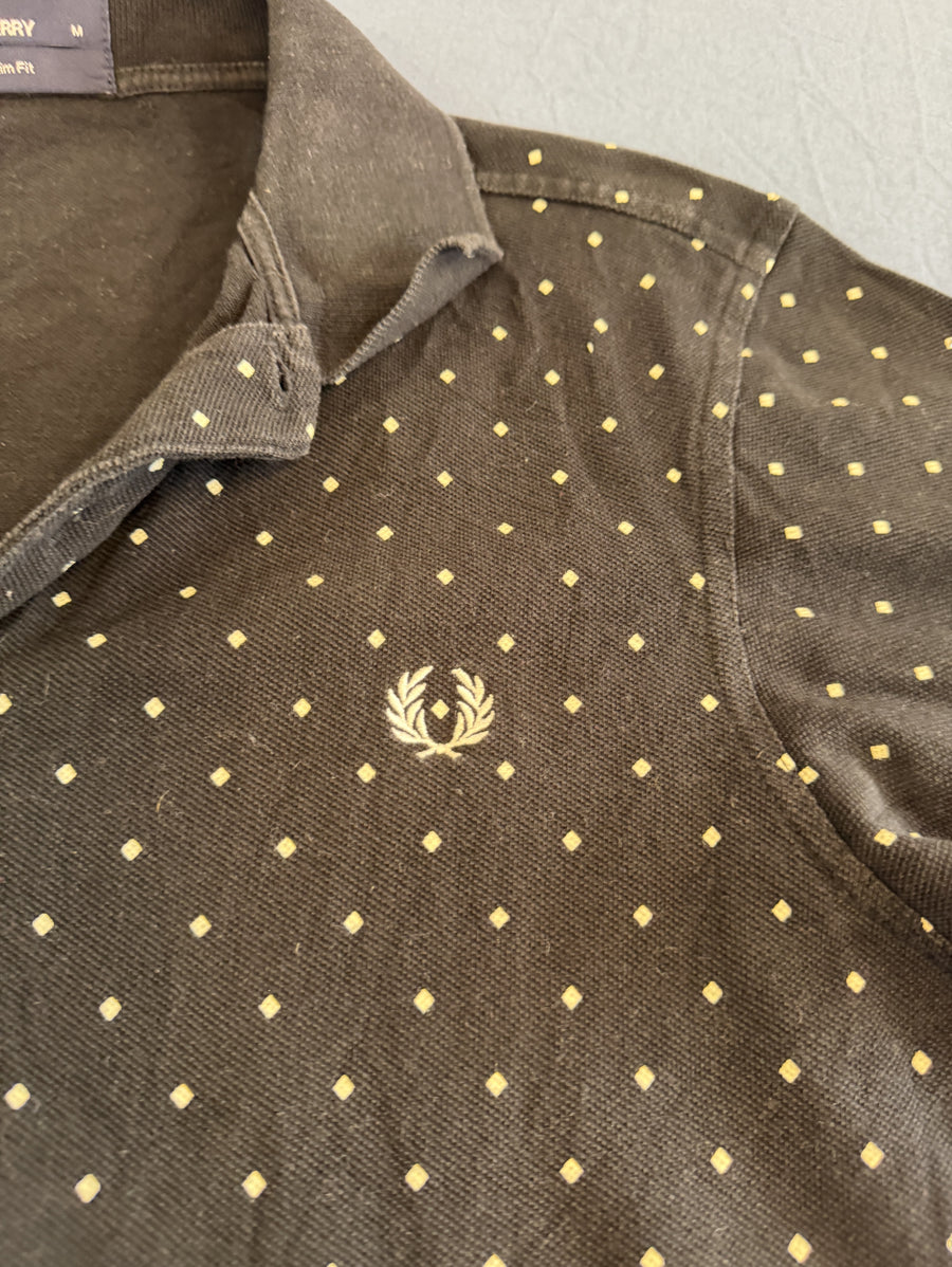 Zwart stippendessin (Fred Perry piqué polo / polohemd), maat XS