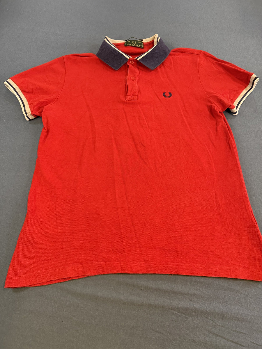 Rode Fred Perry polo maat M (piqué shirt, Special Edition)
