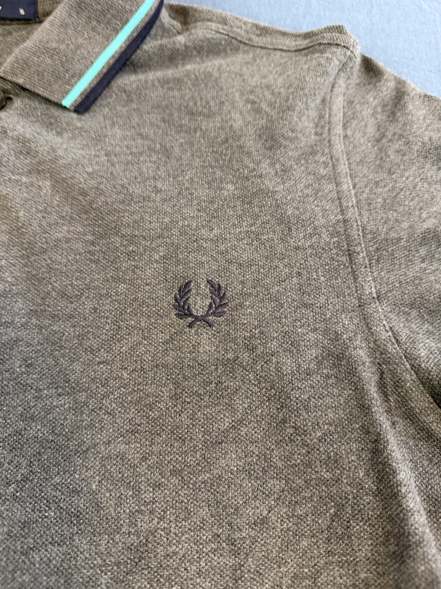 Grijze Fred Perry polo maat S (poloshirt / shirt met korte mouw), Twin Tipped M3600