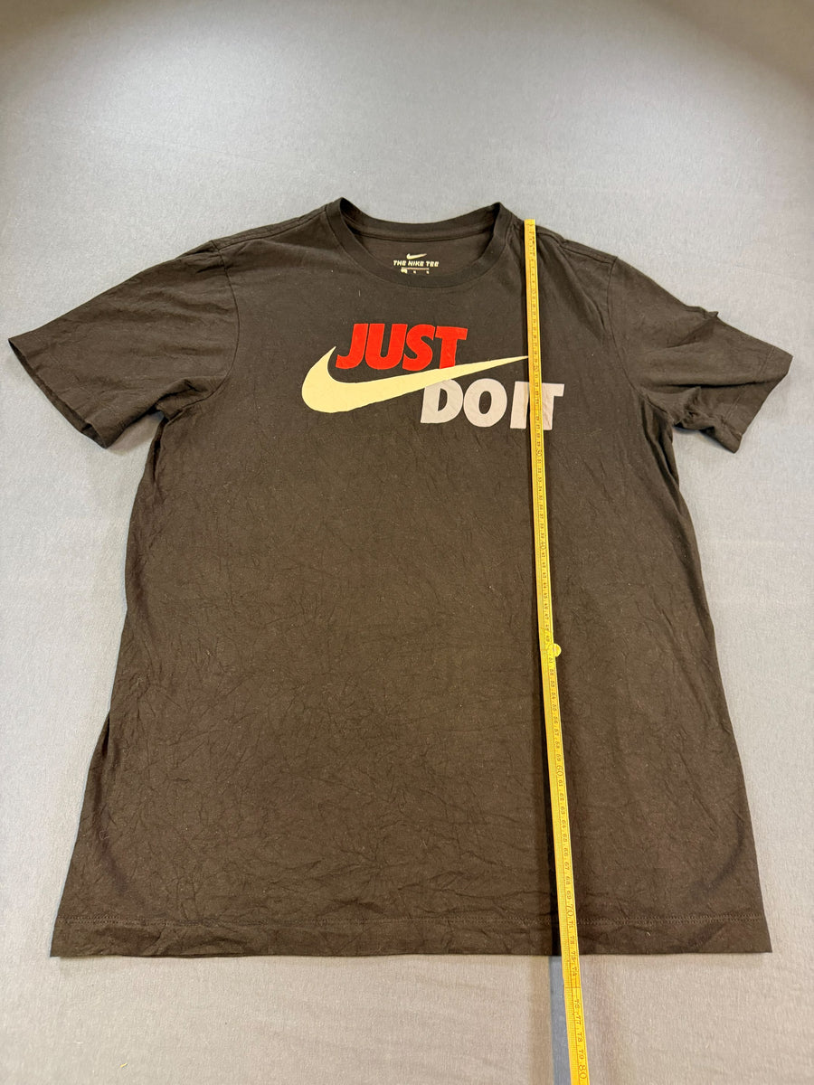 Nike T-shirt zwart print The Nike Tee