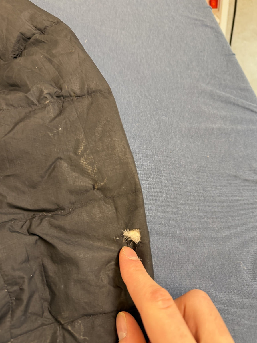 Zwarte The North Face winterjas (gewatteerde donsjas / puffer) met capuchon – maat S