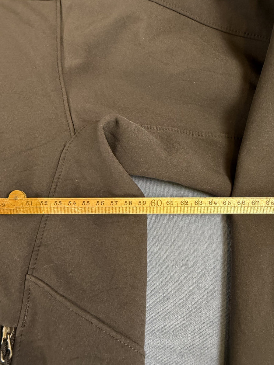 Zwart jack van The North Face, maat L (softshell jas / windjack)